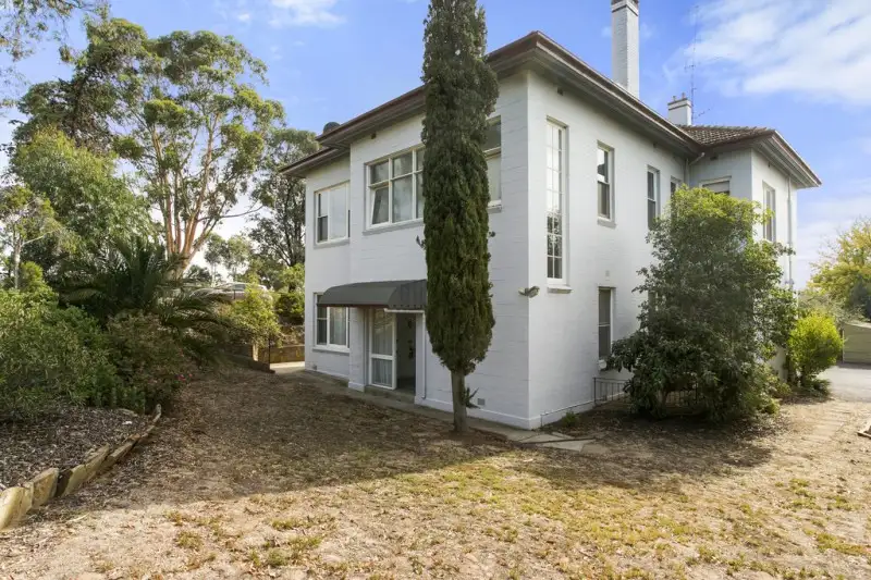 Main view of Homely townhouse listing, 1/125 Mitchell Street, Bendigo VIC 3550