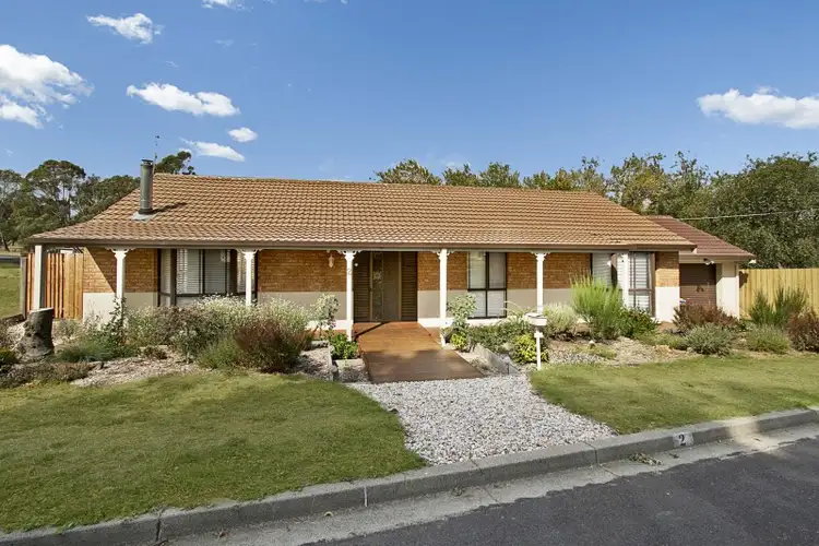2 Banool Avenue, Kilmore VIC 3764