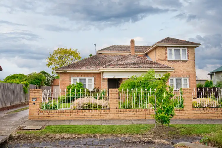 14 High Street, Lake Wendouree VIC 3350
