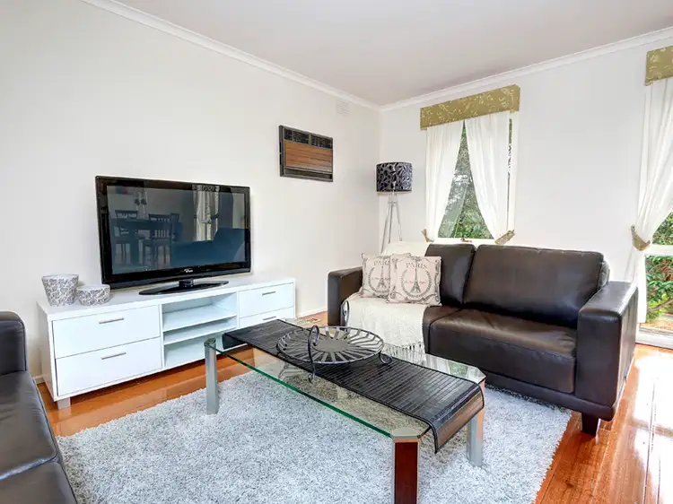 Second view of Homely house listing, 8 Illawarra Close, Frankston VIC 3199