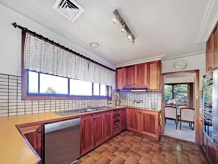 Fifth view of Homely house listing, 8 Nevis Court, Vermont South VIC 3133