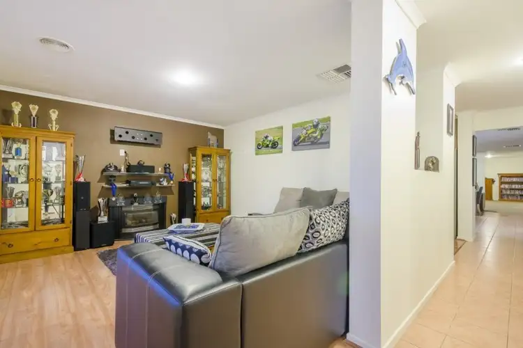 Fourth view of Homely house listing, 8 Loire Close, Hoppers Crossing VIC 3029