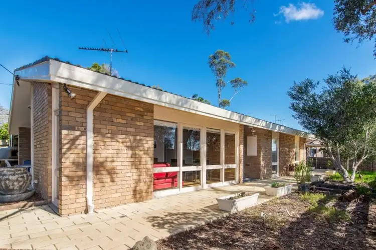 18 Phipps Crescent, Diamond Creek VIC 3089
