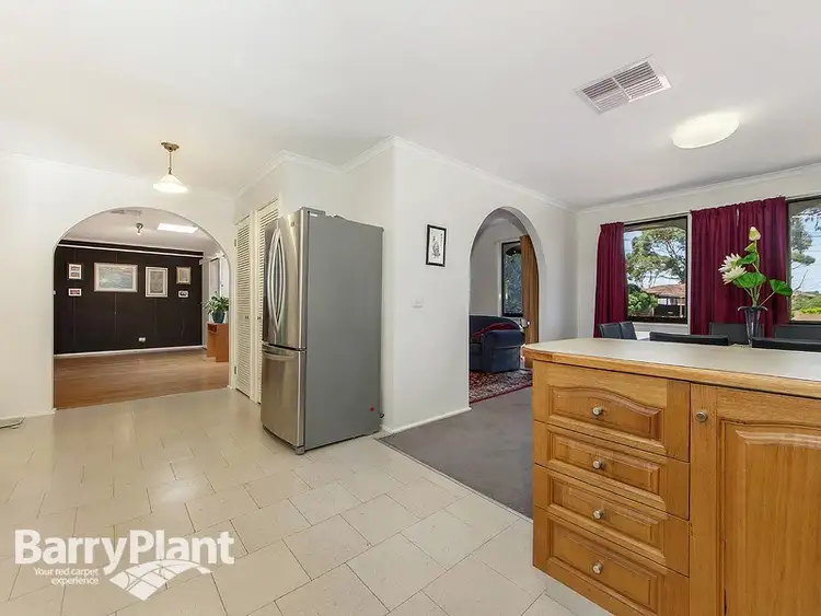 Fourth view of Homely house listing, 6 Tullaroop Court, St Albans VIC 3021