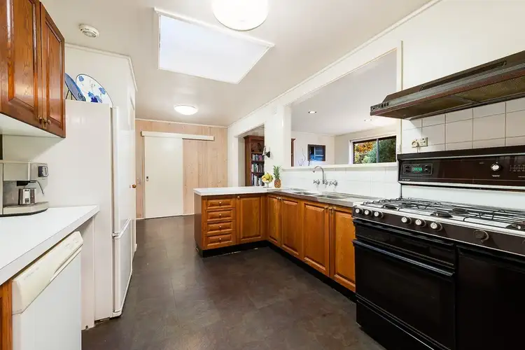 Fourth view of Homely house listing, 2 Kevin Court, Donvale VIC 3111
