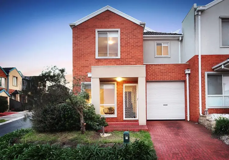 11 Seggan Circle, Gowanbrae VIC 3043