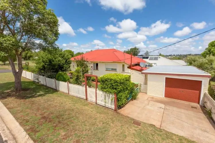 23 Mooney Street, Harlaxton QLD 4350