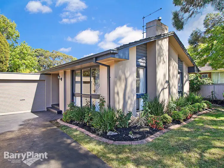13 Reuben Street, Ferntree Gully VIC 3156