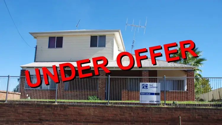 6 Lachlan Street, Cowra NSW 2794