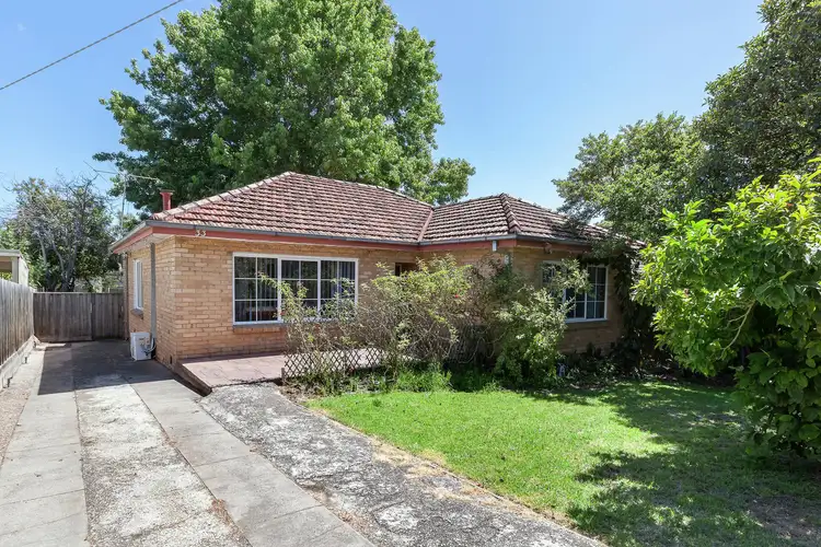 33 Leonard Street, Frankston VIC 3199