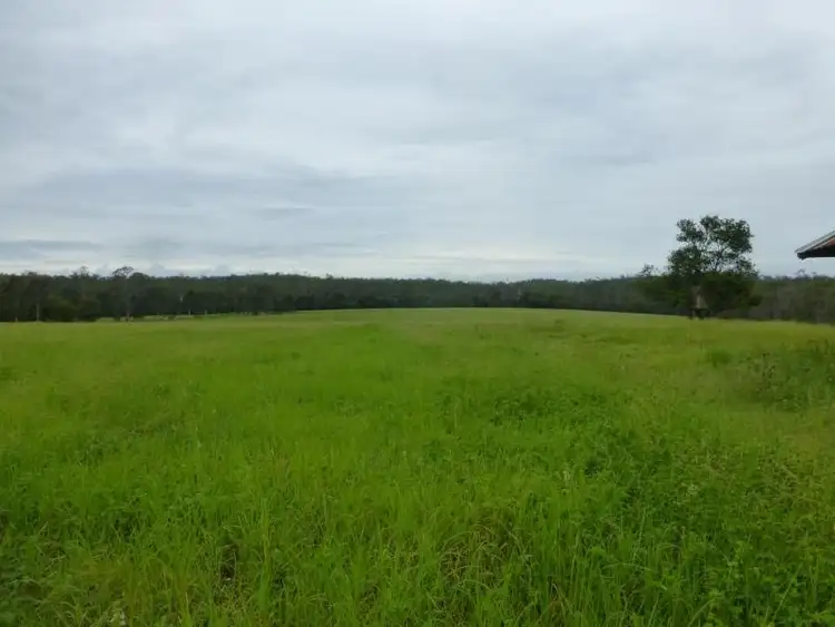 225 JACKSONS ROAD, South Isis QLD 4660