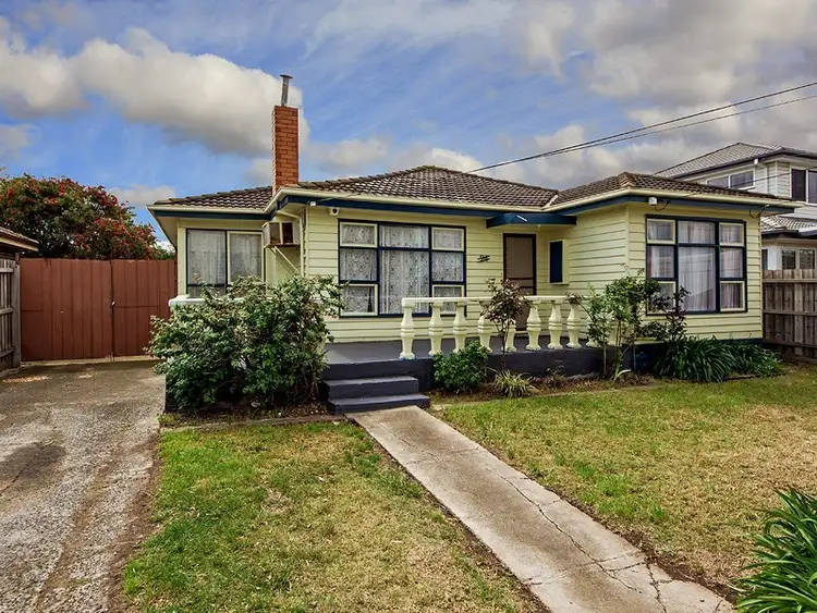 24 Throsby Crescent, Deer Park VIC 3023