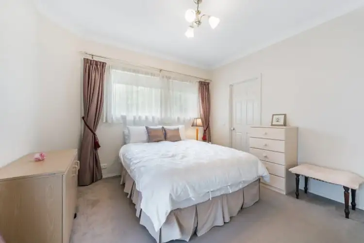 Fourth view of Homely unit listing, 2/11 Roslyn Street, Strathmore VIC 3041