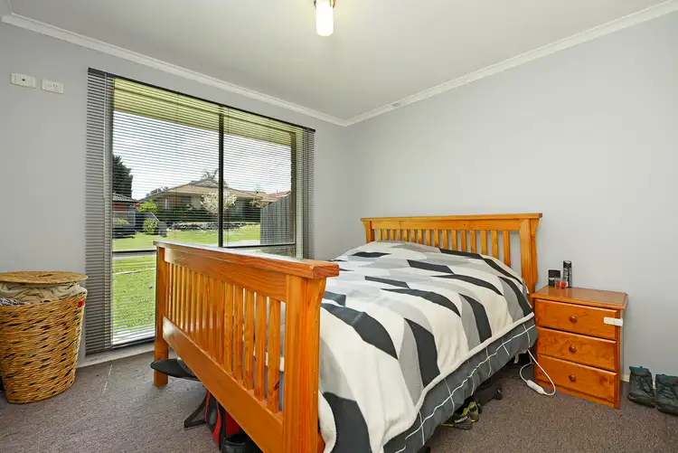 Fifth view of Homely house listing, 4 Alter Court, Skye VIC 3977