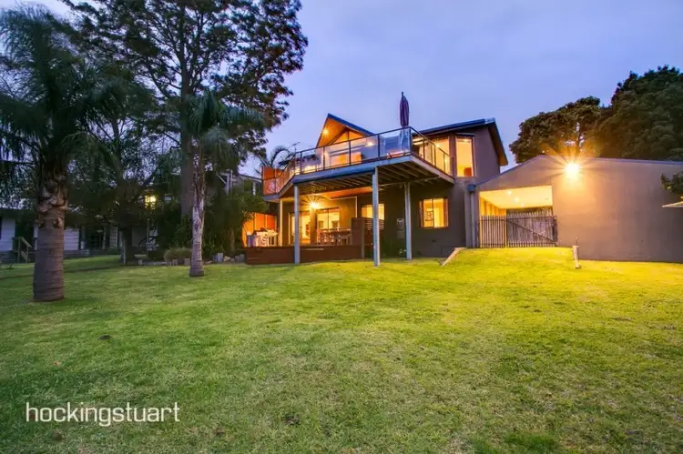 26 Riley Street, Mccrae VIC 3938