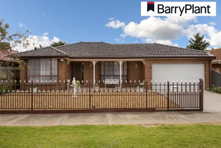 21 Thompson Court, Altona Meadows VIC 3028