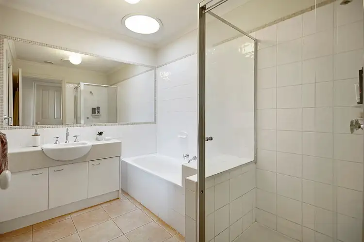 Sixth view of Homely unit listing, 3/6 Chandor Court, Notting Hill VIC 3168