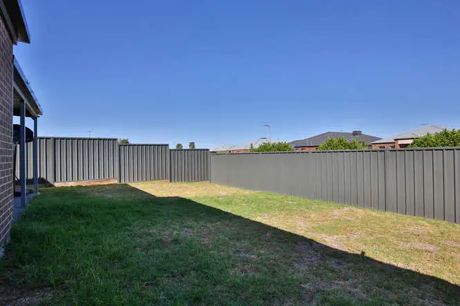 Fourth view of Homely house listing, 13 Anne Cox Drive, Red Cliffs VIC 3496