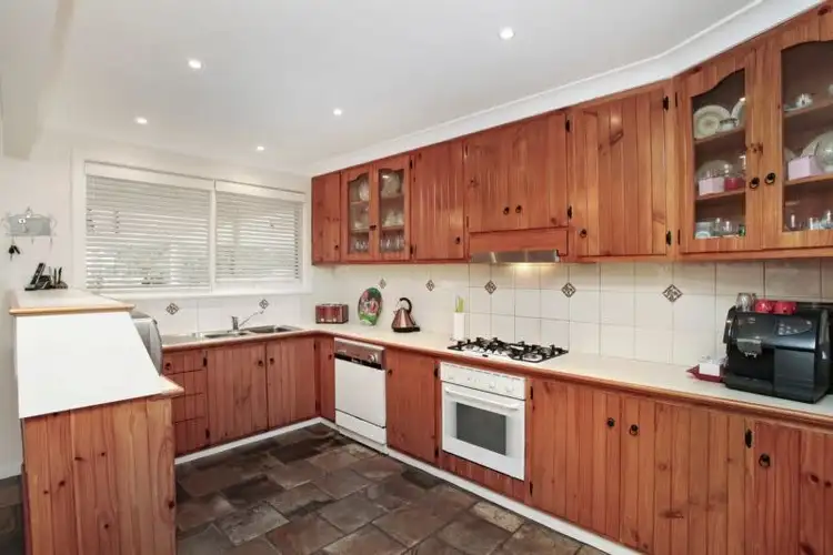 Sixth view of Homely house listing, 9 Banks Place, Gladstone Park VIC 3043