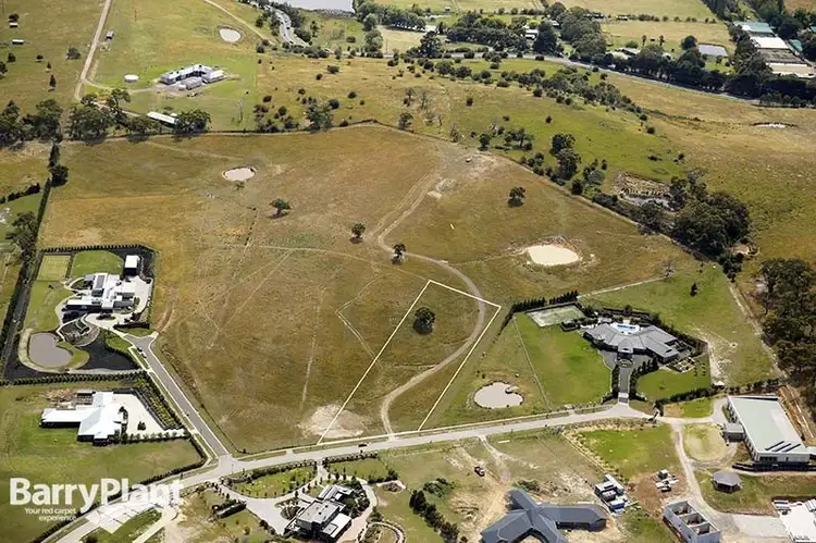 15 Logan Court, Lysterfield VIC 3156