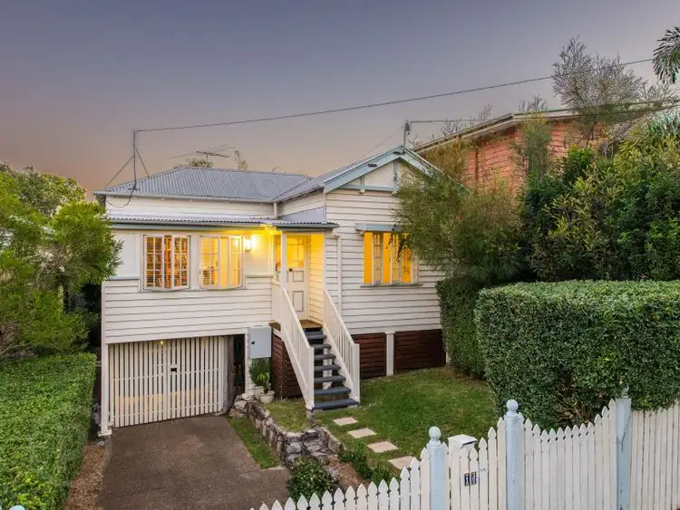 16 Exeter Street, Hawthorne QLD 4171