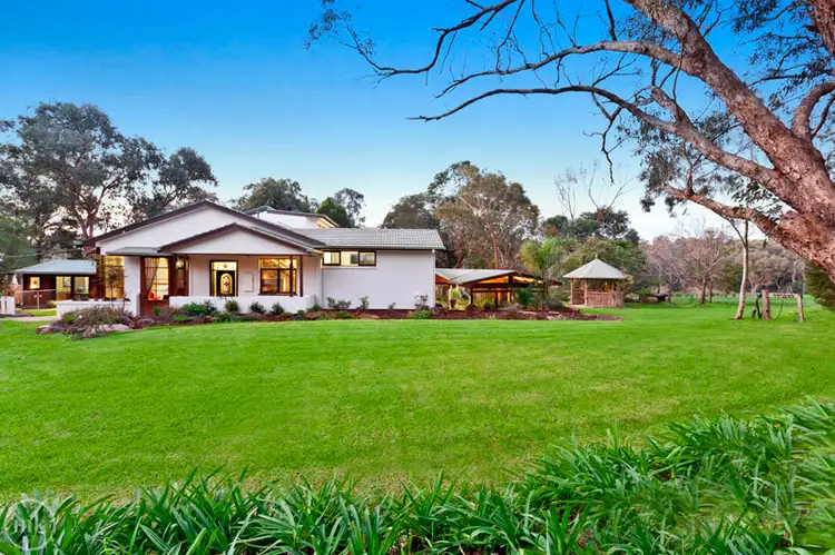 411 Yan Yean Road, Yarrambat VIC 3091