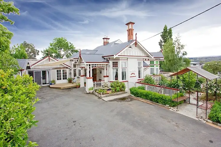 10 Croydon Avenue, Newstead TAS 7250