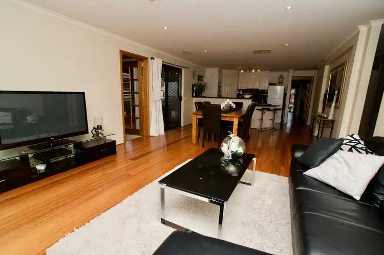 Sixth view of Homely house listing, 10 Yale Court, Wangaratta VIC 3677