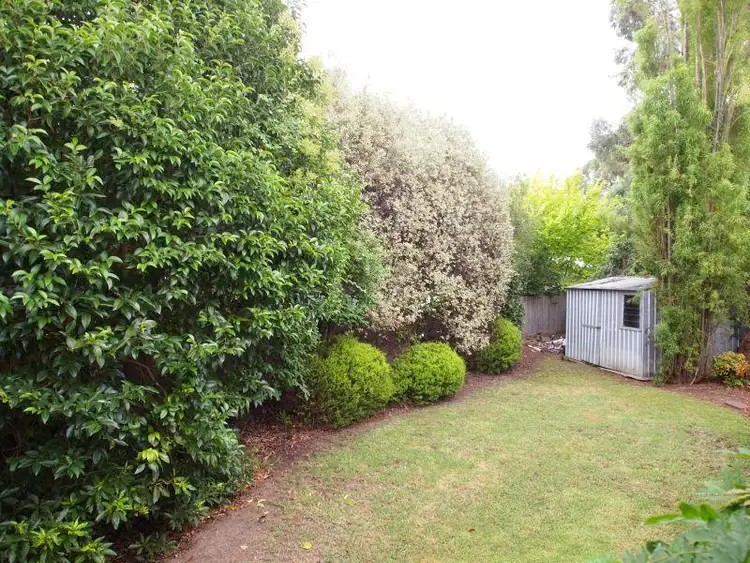 Second view of Homely house listing, 6 Birchwood Court, Bairnsdale VIC 3875