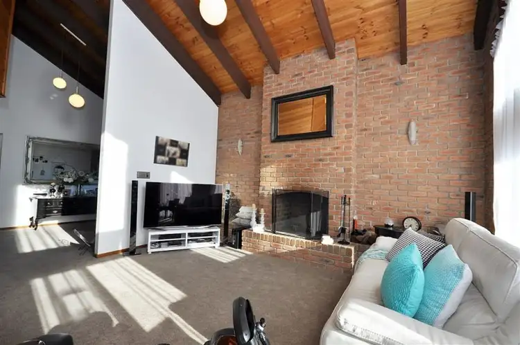 Fifth view of Homely house listing, 11 Banksia Grove, Tullamarine VIC 3043