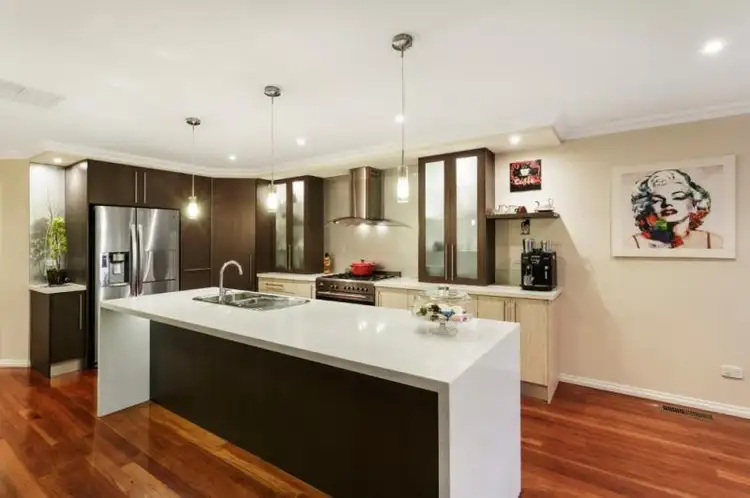 Second view of Homely house listing, 5 Balmoral Circuit, Eltham VIC 3095