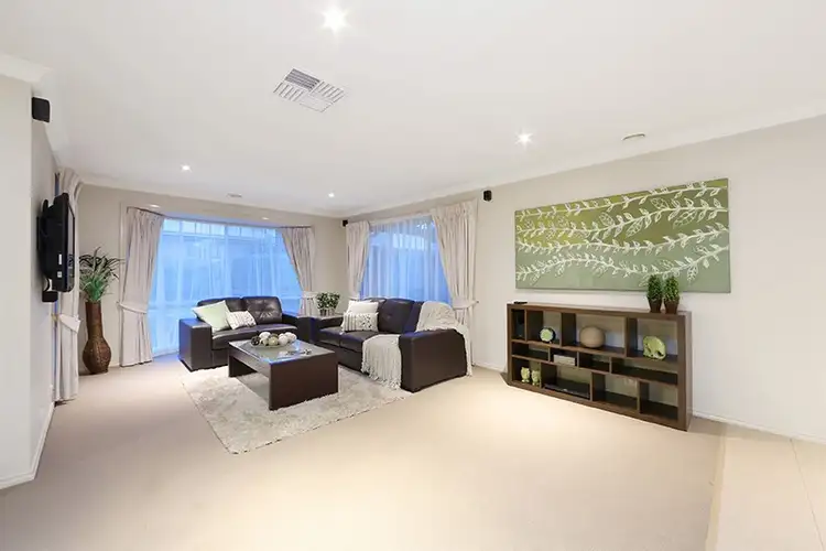 Third view of Homely house listing, 8 Kalimna Court, Rowville VIC 3178