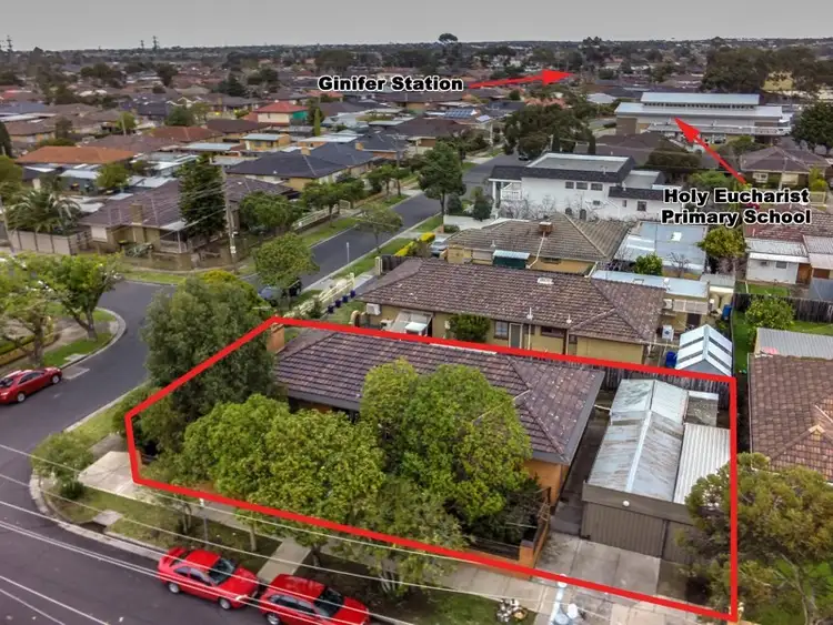 11 Oleander Drive, St Albans VIC 3021