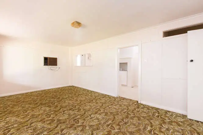 Fifth view of Homely house listing, 86 Ilex Street, Red Cliffs VIC 3496