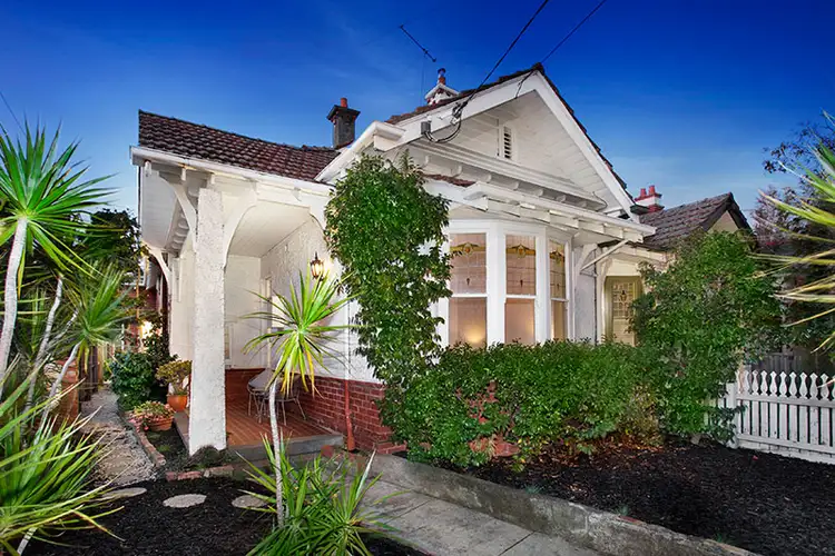 21 Normanby Avenue, Caulfield North VIC 3161