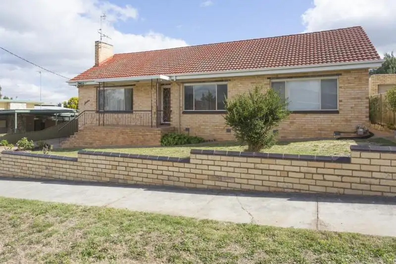 Main view of Homely house listing, 7 Leonard Avenue, Flora Hill VIC 3550