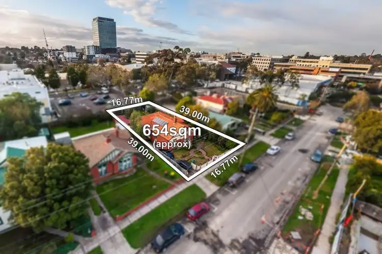 16 Wellington Road, Box Hill VIC 3128