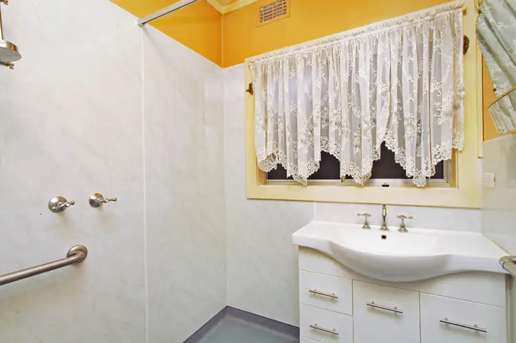 Fifth view of Homely house listing, 4 Bradford Court, Braybrook VIC 3019