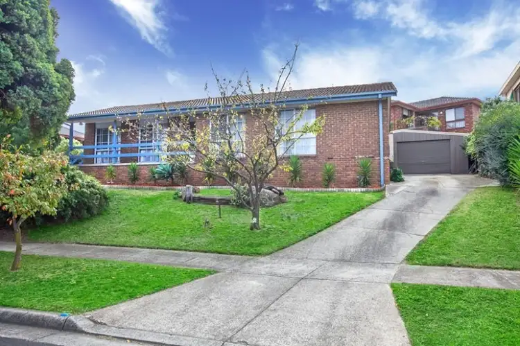 1 Homestead Place, Mill Park VIC 3082