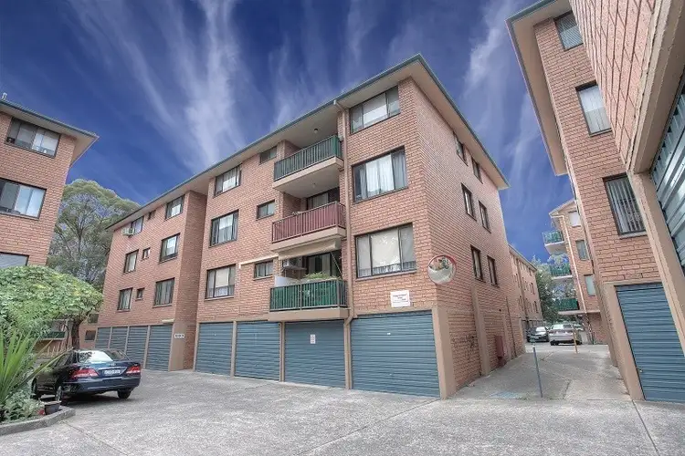 31/142 Moore Street, Liverpool NSW 2170
