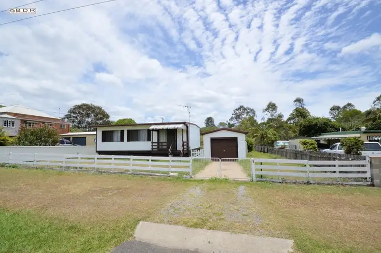 25 James Street, Howard QLD 4659