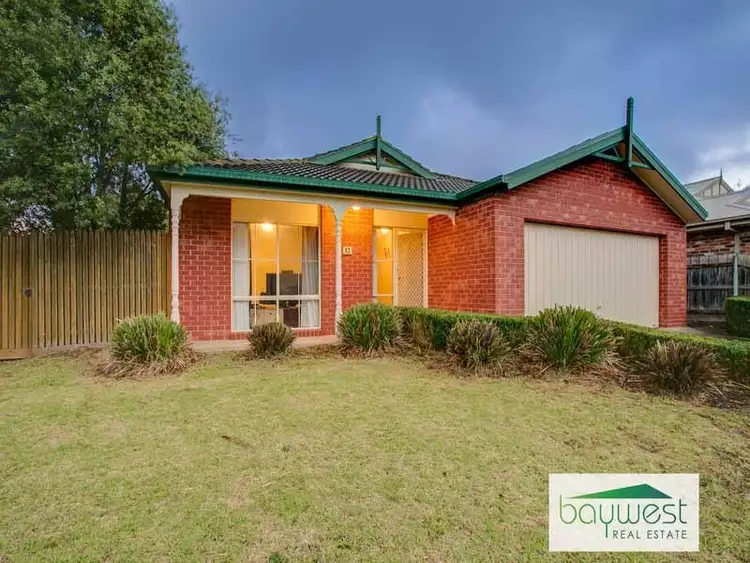 32 Michelle Drive, Hastings VIC 3915