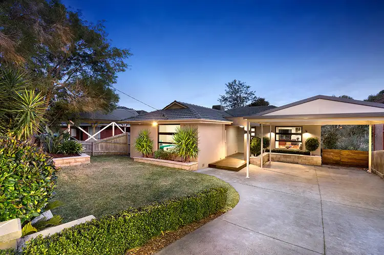 48 Furneaux Grove, Bulleen VIC 3105