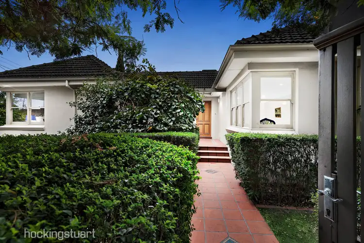 2 Howard Avenue, Ormond VIC 3204
