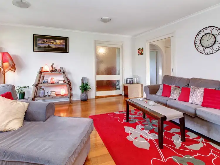 Second view of Homely house listing, 7 Emora Court, Frankston VIC 3199