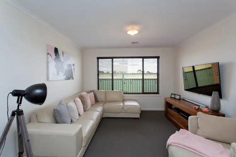 Fifth view of Homely house listing, 1 Crestmont Court, Miners Rest VIC 3352
