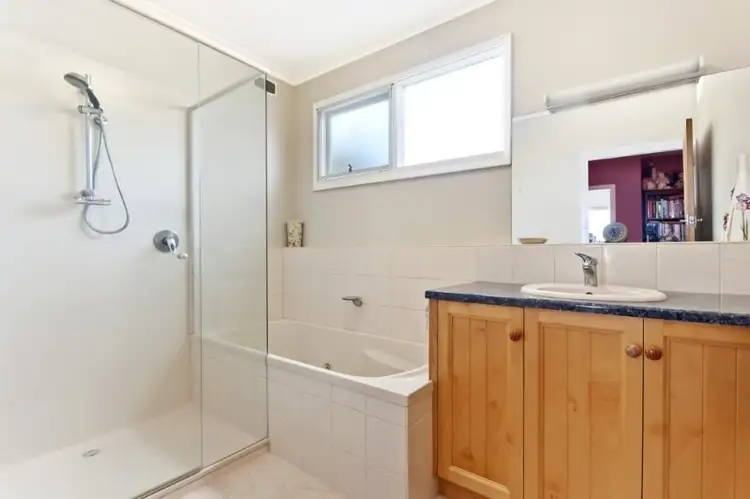 Sixth view of Homely house listing, 1 Arkell Court, Portland VIC 3305
