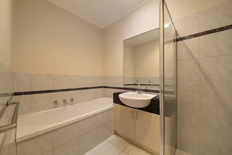 Sixth view of Homely unit listing, 17 Howard Avenue, Ormond VIC 3204