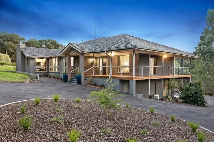 7 Fleming Court, Research VIC 3095