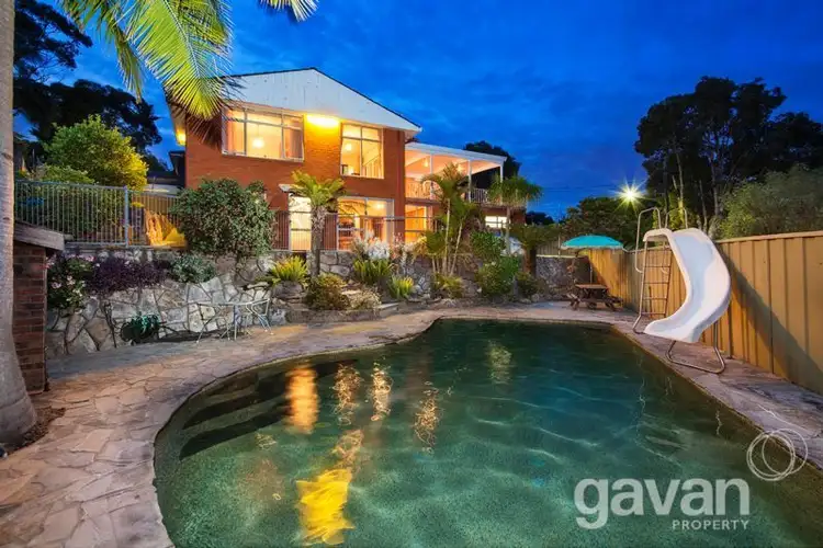 10 Loville Avenue, Peakhurst Heights NSW 2210